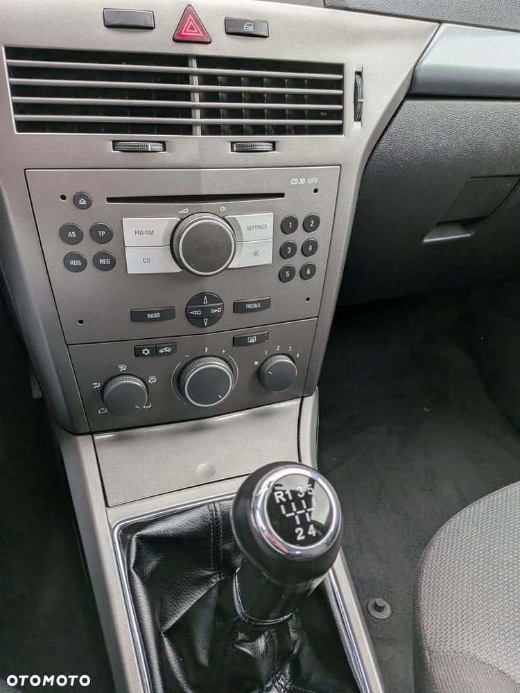 Opel Astra 1.6 Enjoy - 13