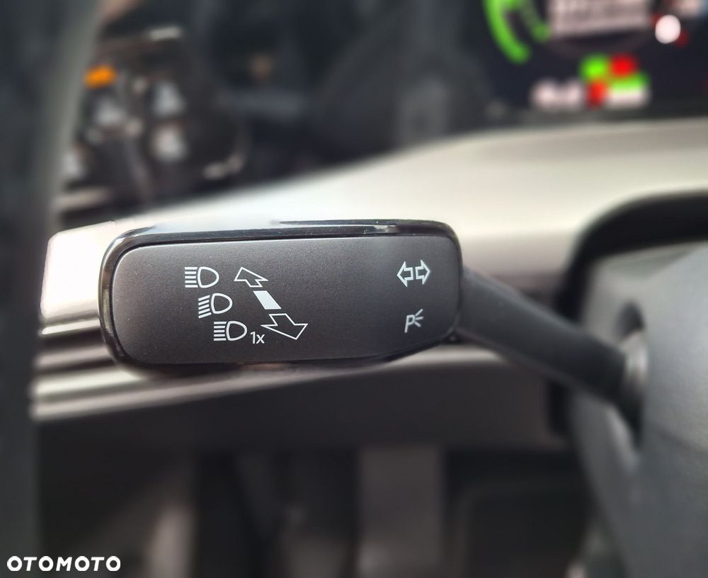 Volkswagen Golf - 17