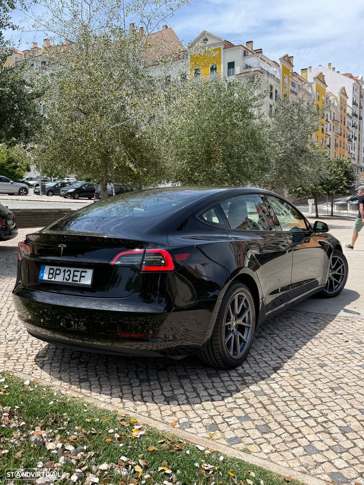 Tesla Model 3 Standard Range Plus RWD - 3