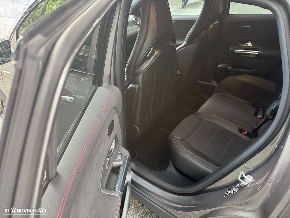 Mercedes-Benz GLA 45 AMG S 4Matic+ Speedshift DCT 8G - 12