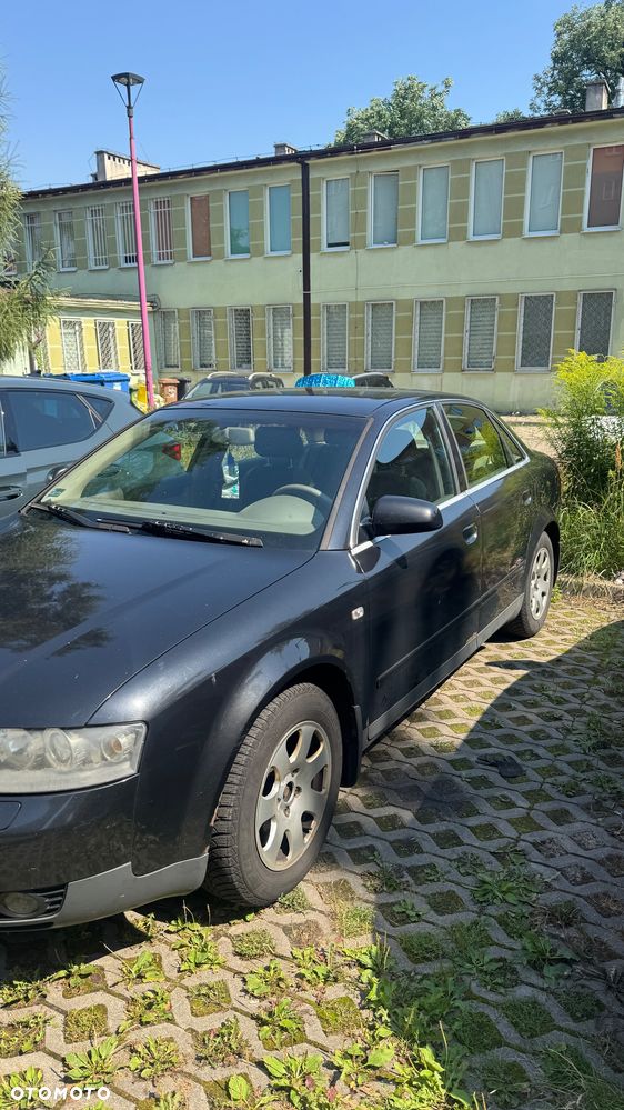Audi A4 Limousine - 3