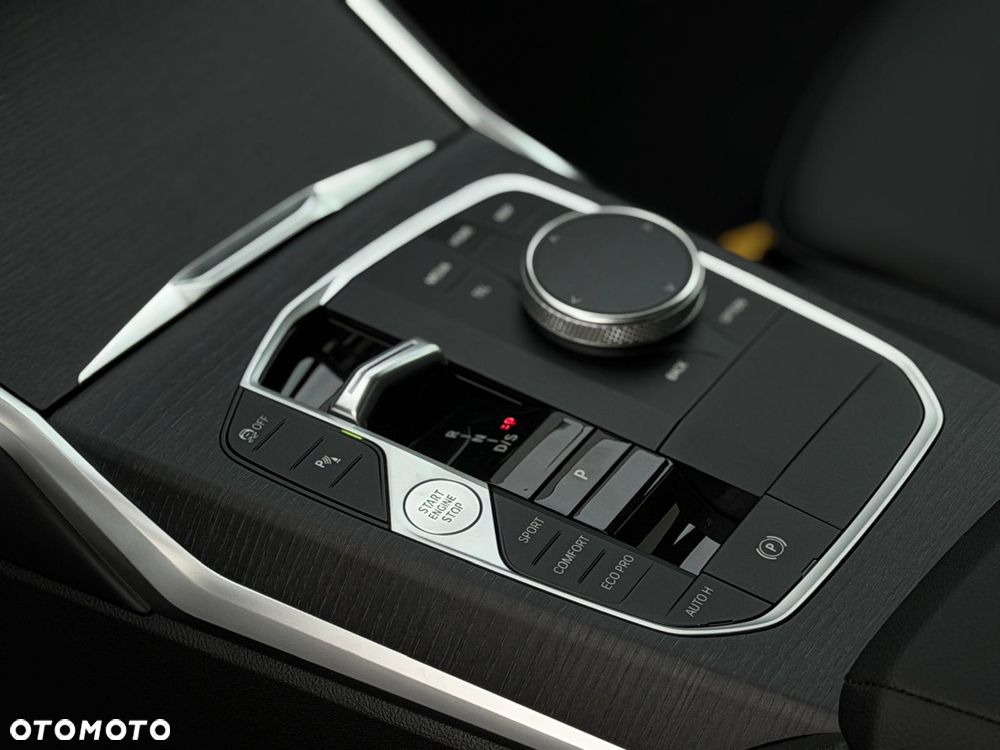 BMW Seria 3 - 18