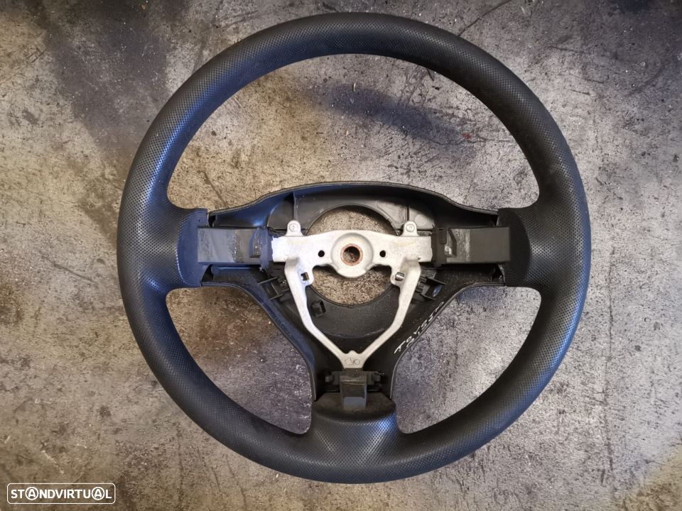 TOYOTA AYGO VOLANTE V038 - 1