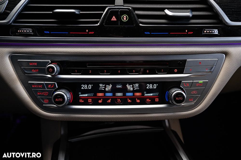 BMW Seria 7 730d xDrive - 16