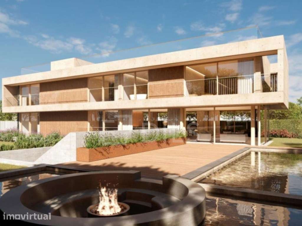 Moradia T4 Cascais e Estoril, em construção com amplo terreno - Grande imagem: 2/25