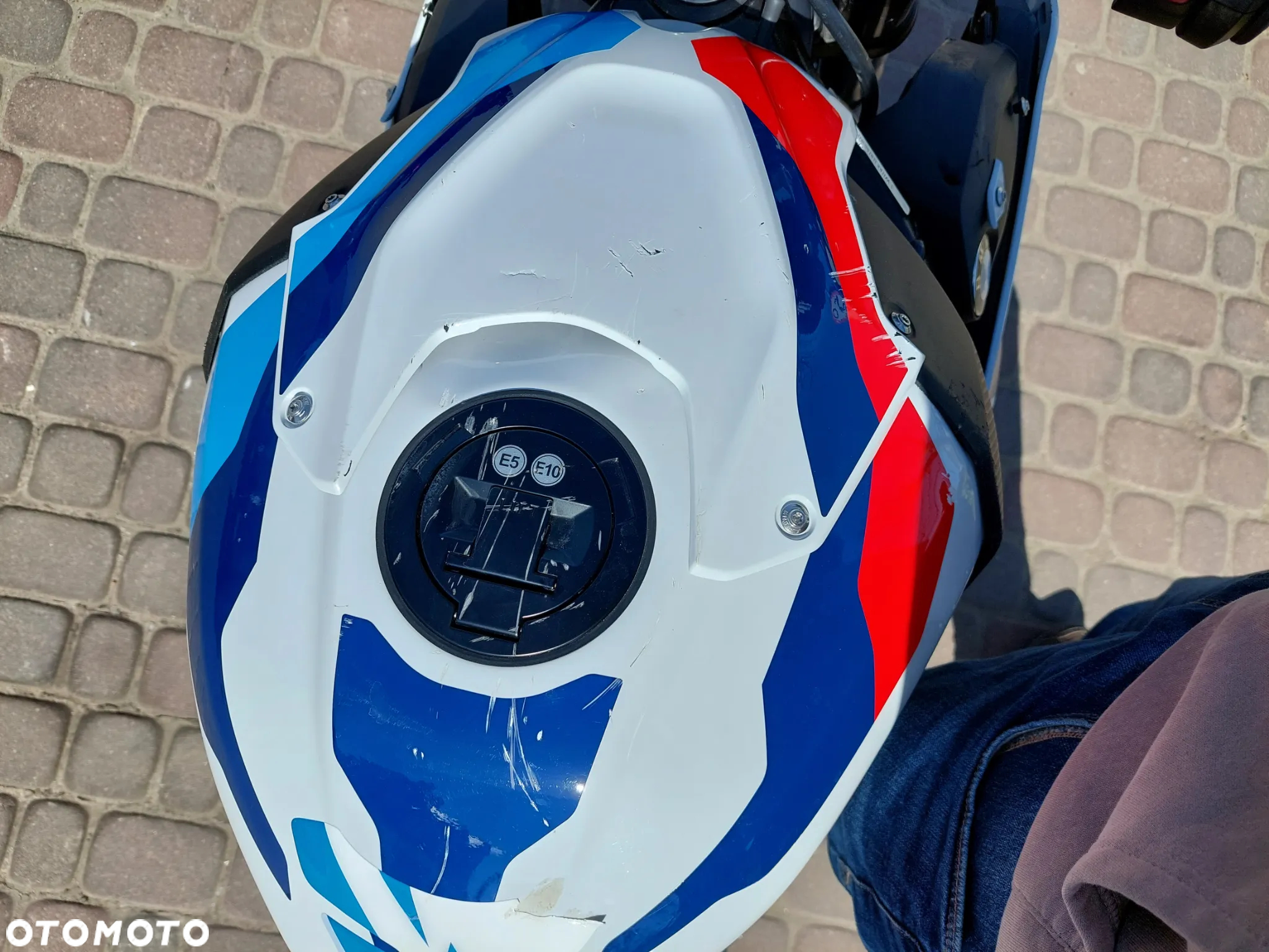 BMW S - 22