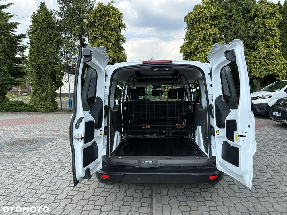 Ford Transit Connect - 27