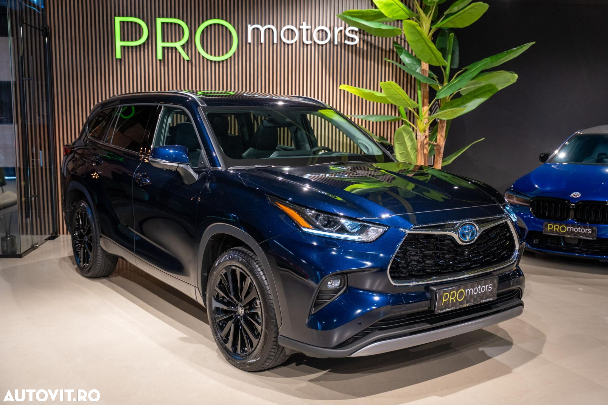 Toyota Highlander 2.5 L Hybrid Dynamic Force 248CP Luxury Metallic - 12