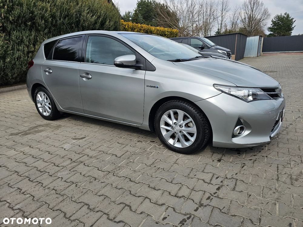 Toyota Auris 1.8 HSD Luna - 10