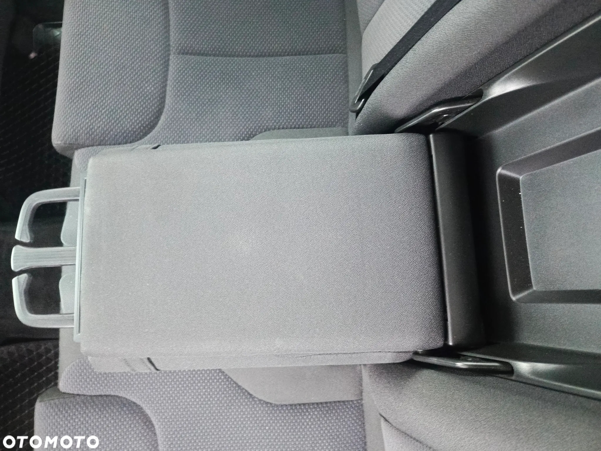 Volkswagen Passat 1.8 TSI Comfortline - 22