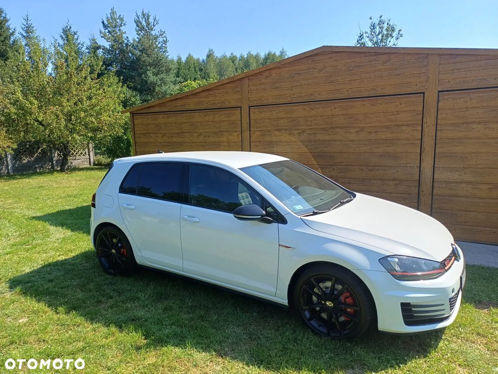 Volkswagen Golf 2.0 TSI GTI - 21