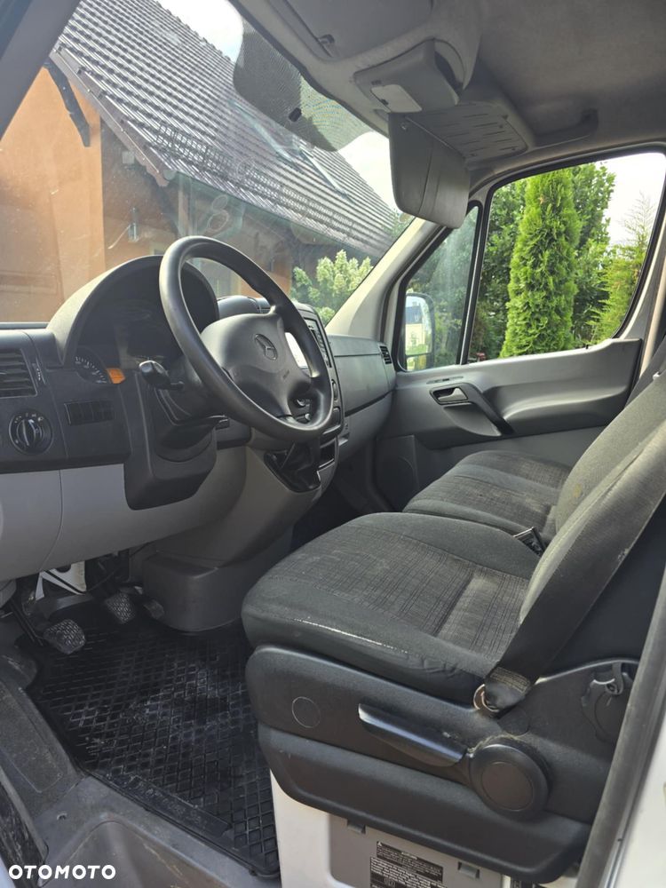 Mercedes-Benz Sprinter - 21