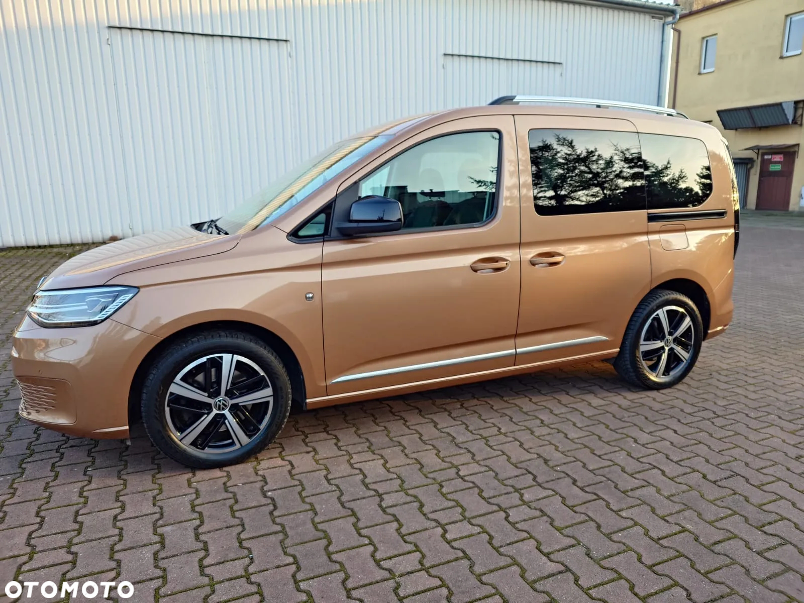 Volkswagen Caddy 2.0 TDI Style DSG - 3