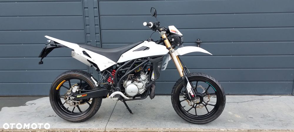 Yamaha DT - 22