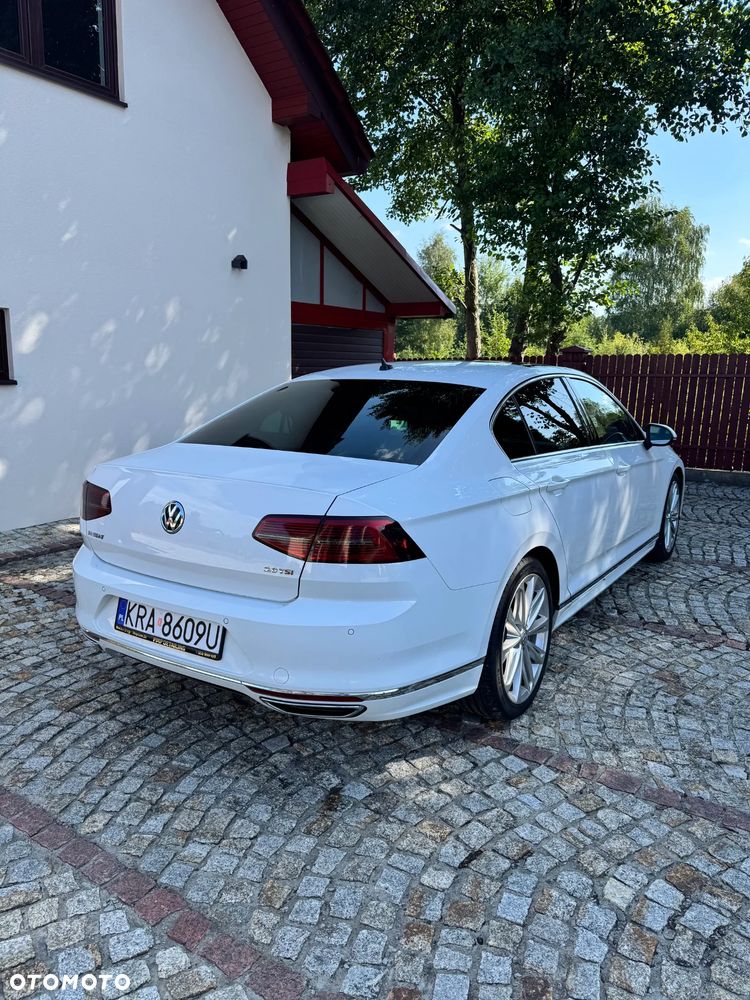 Volkswagen Passat - 3