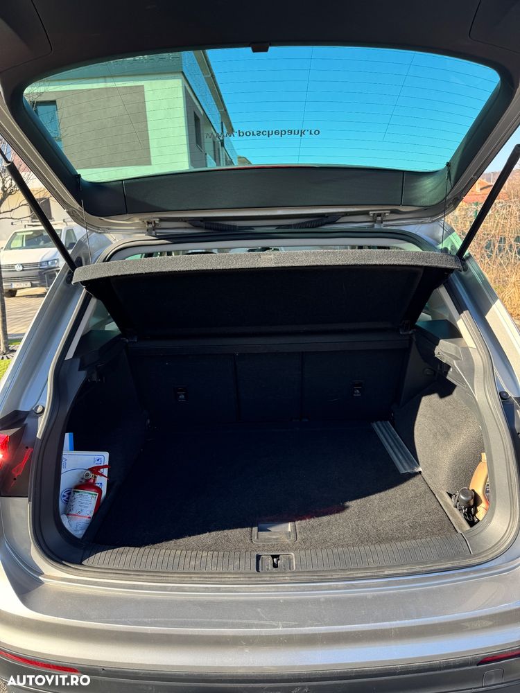 Volkswagen Tiguan 2.0 TDI 4Mot Comfortline - 13