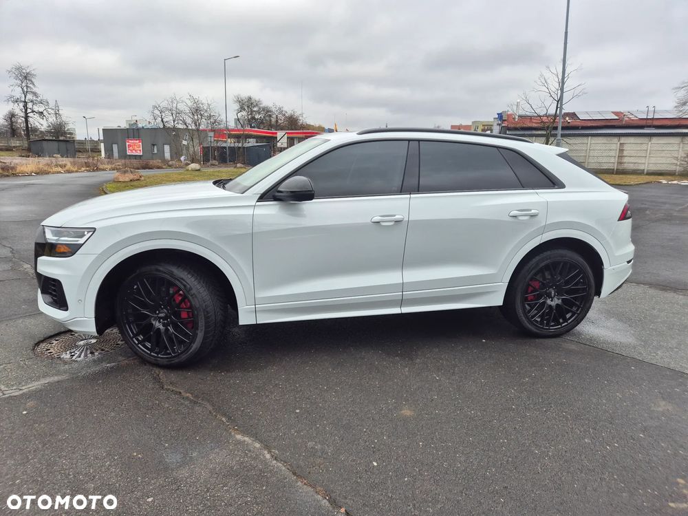 Audi Q8 - 1