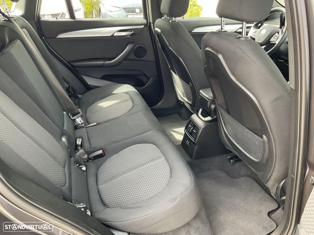 BMW X1 25 e xDrive - 34