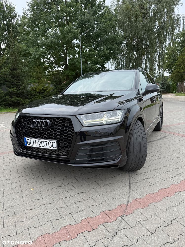 Audi Q7 - 1