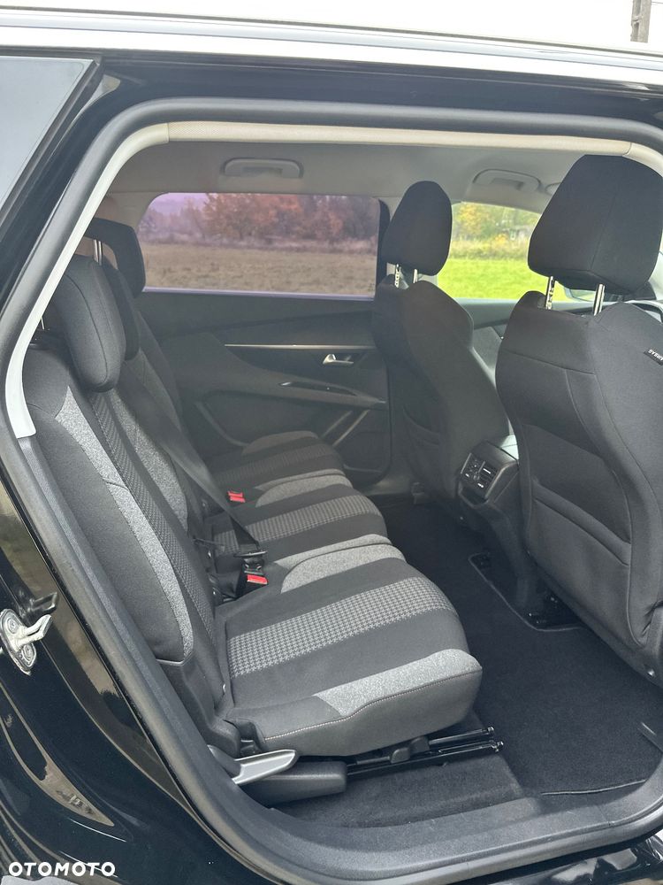 Peugeot 5008 BlueHDI 130 EAT8 Active Pack - 22