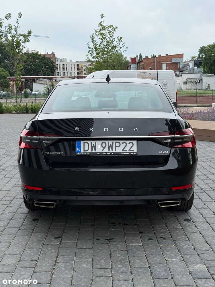 Skoda Superb 2.0 TSI 4x4 L&K DSG - 6