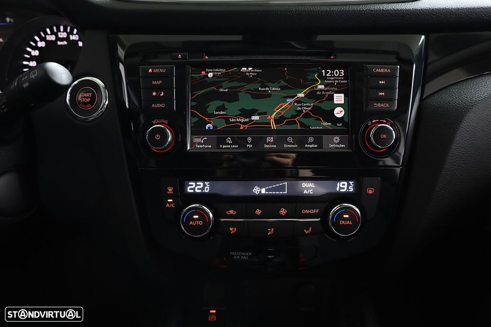 Nissan Qashqai 1.5 dCi N-Connecta J18 - 24