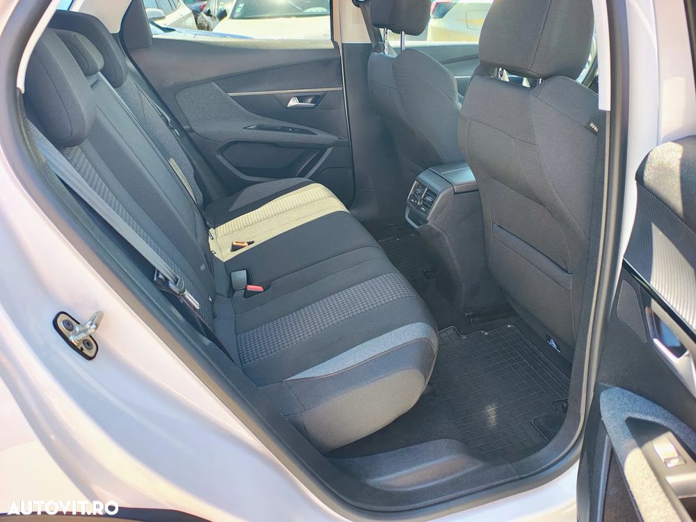 Peugeot 3008 BlueHDi 130 Stop & Start EAT8 Active Business-Paket - 7