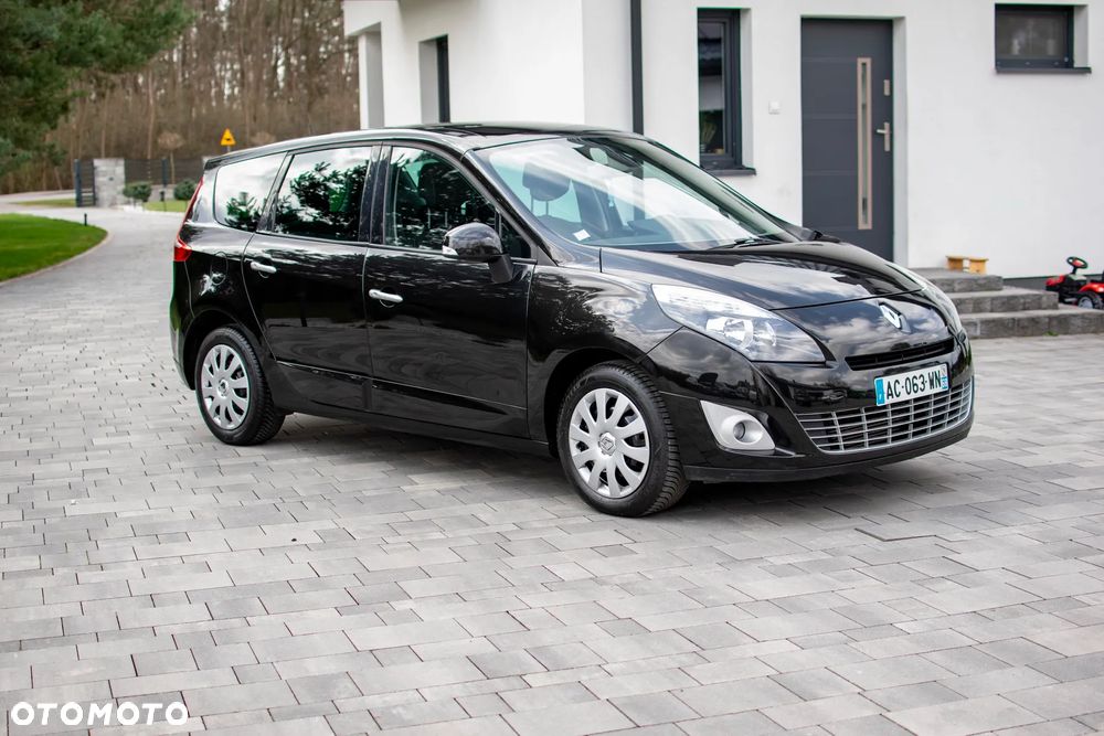 Renault Grand Scenic - 12