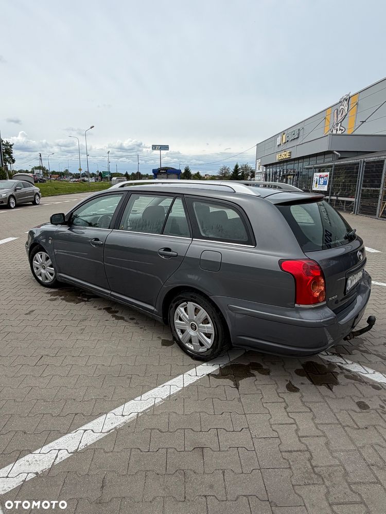 Toyota Avensis 2.0 D-4D Sol - 3
