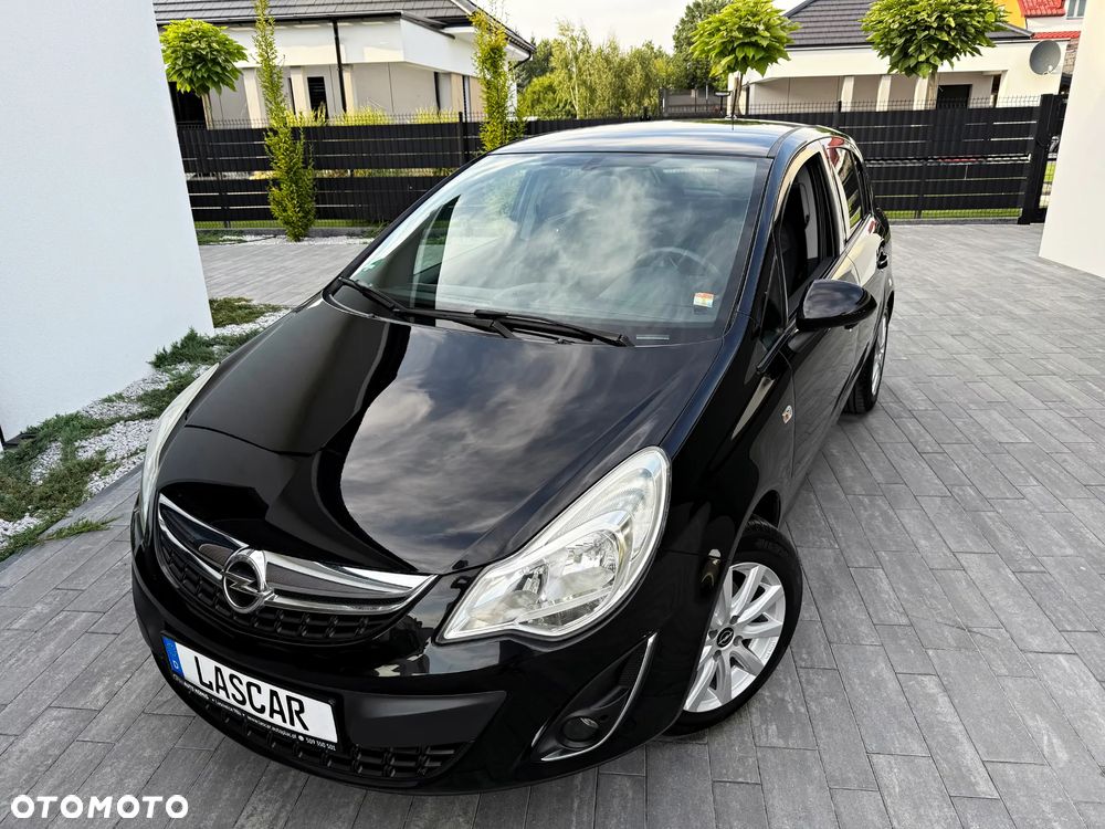 Opel Corsa 1.4 16V 150 Jahre - 1