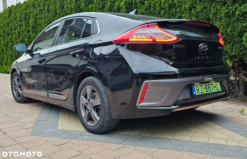 Hyundai IONIQ electric Premium - 13