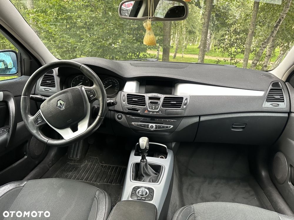 Renault Laguna - 8
