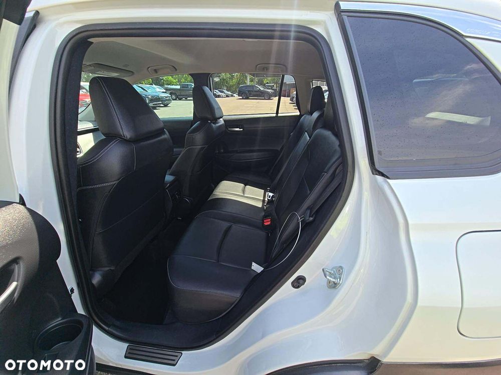 Toyota Corolla Cross - 11