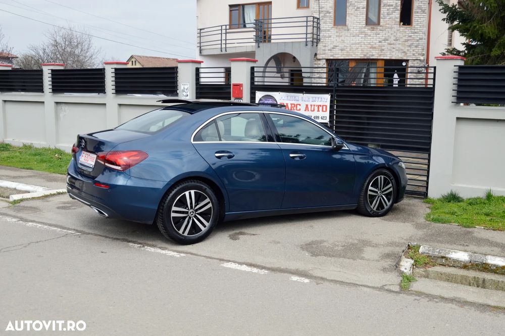 Mercedes-Benz A 180 Sedan 7G-DCT Lim. Special Edition - 32