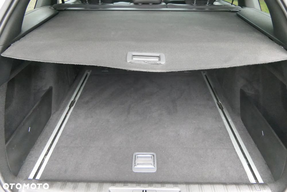 Peugeot 308 SW BlueHDi 150 Stop & Start GT-Line Edition - 34