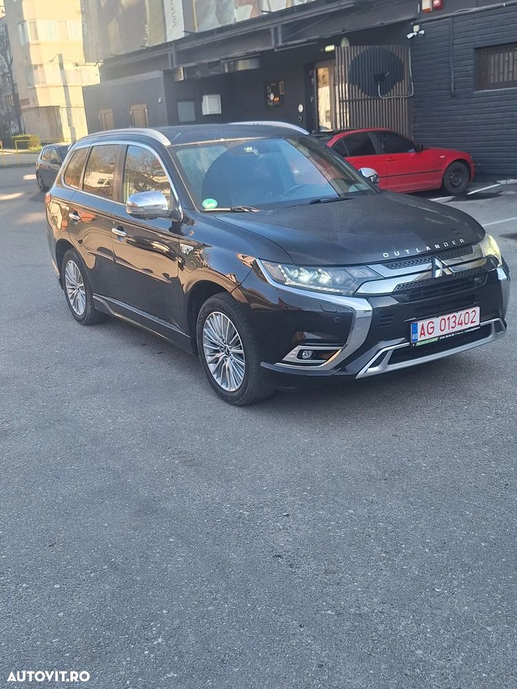 Mitsubishi Outlander 2.4 4WD Diamant+ - 7