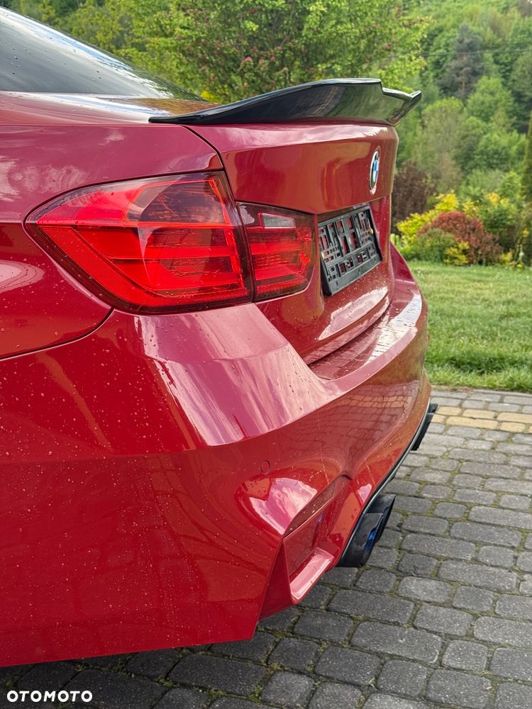 BMW Seria 3 328i M Sport - 9