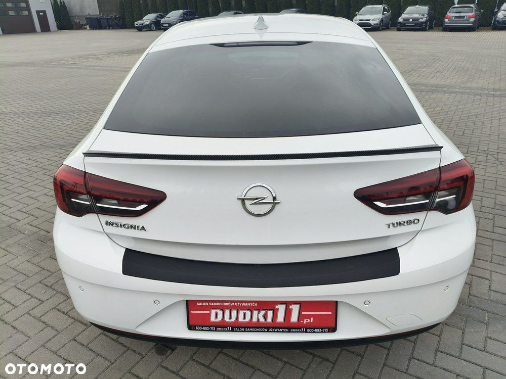 Opel Insignia - 12