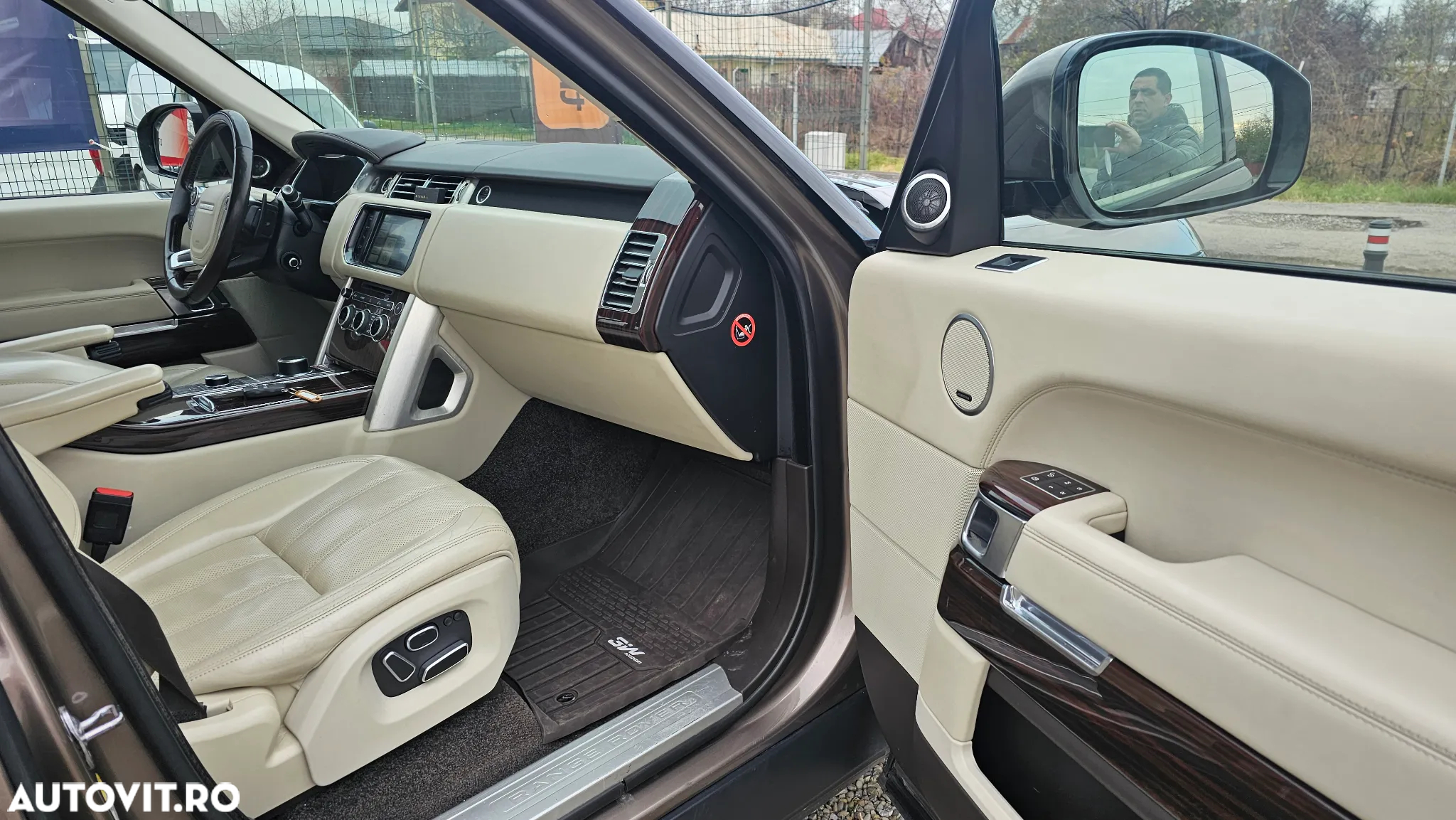 Land Rover Range Rover Vogue - 13