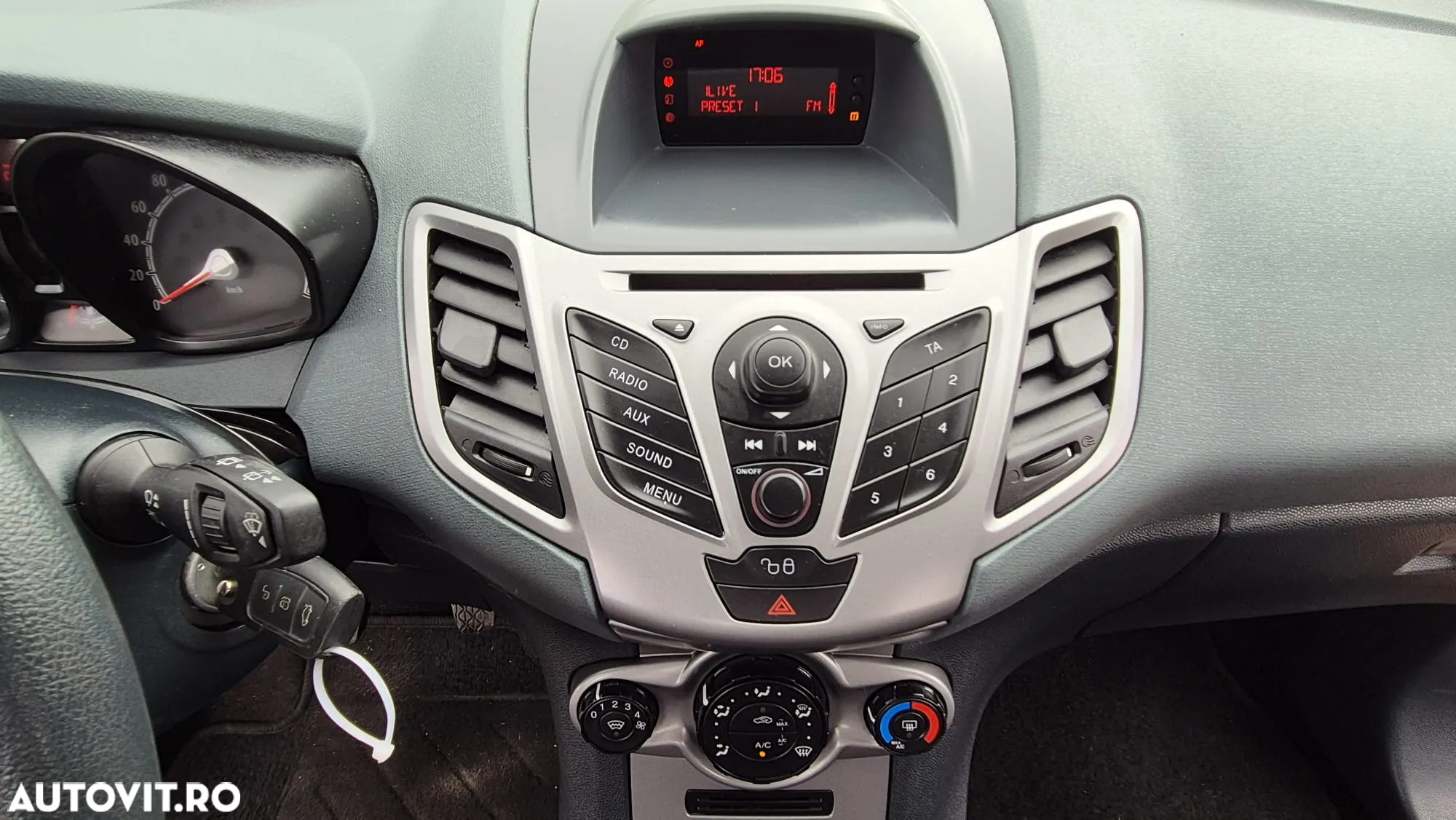 Ford Fiesta 1.25 Trend - 13