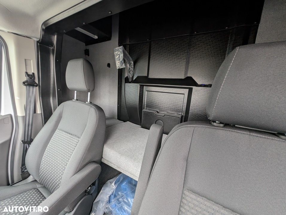 Ford Transit - 11
