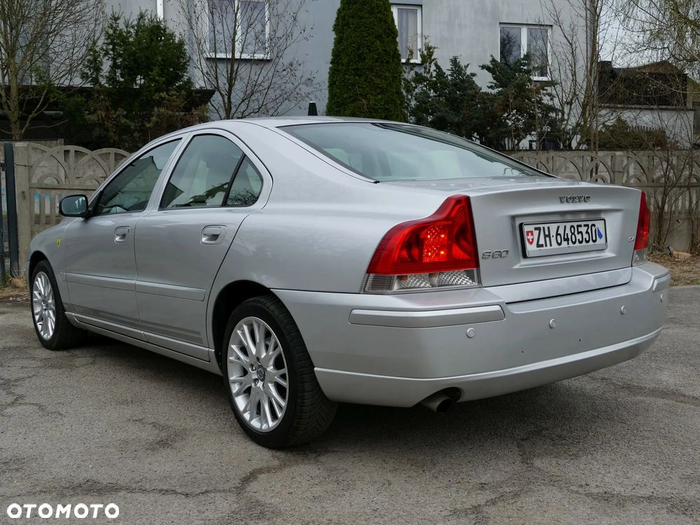 Volvo S60 2.4 Momentum - 10
