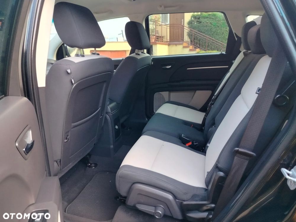 Dodge Journey 2.7 V6 R/T - 26