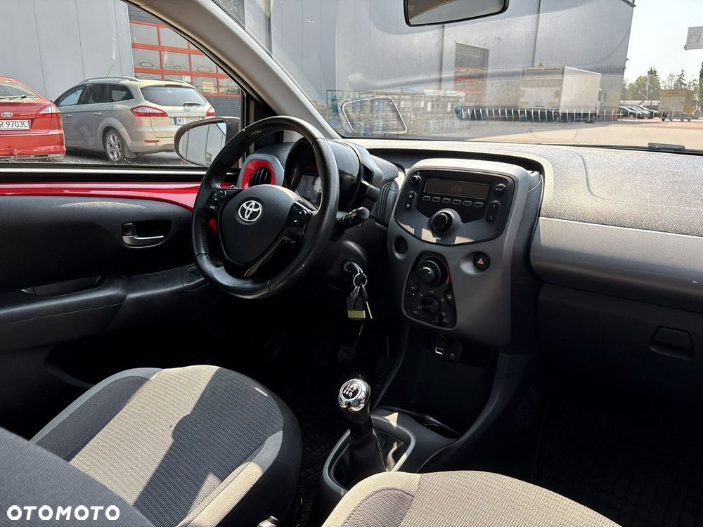 Toyota Aygo 1.0 VVT-i Black Edition - 16
