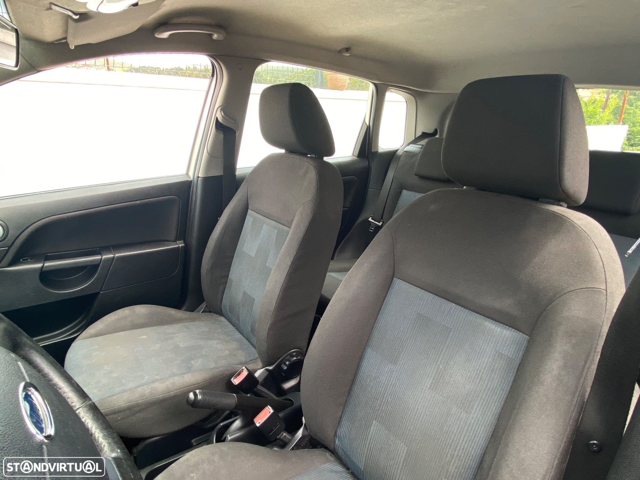 Ford Fiesta - 6