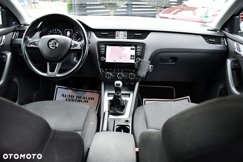 Skoda Octavia 1.6 TDI (Green tec) Style - 8