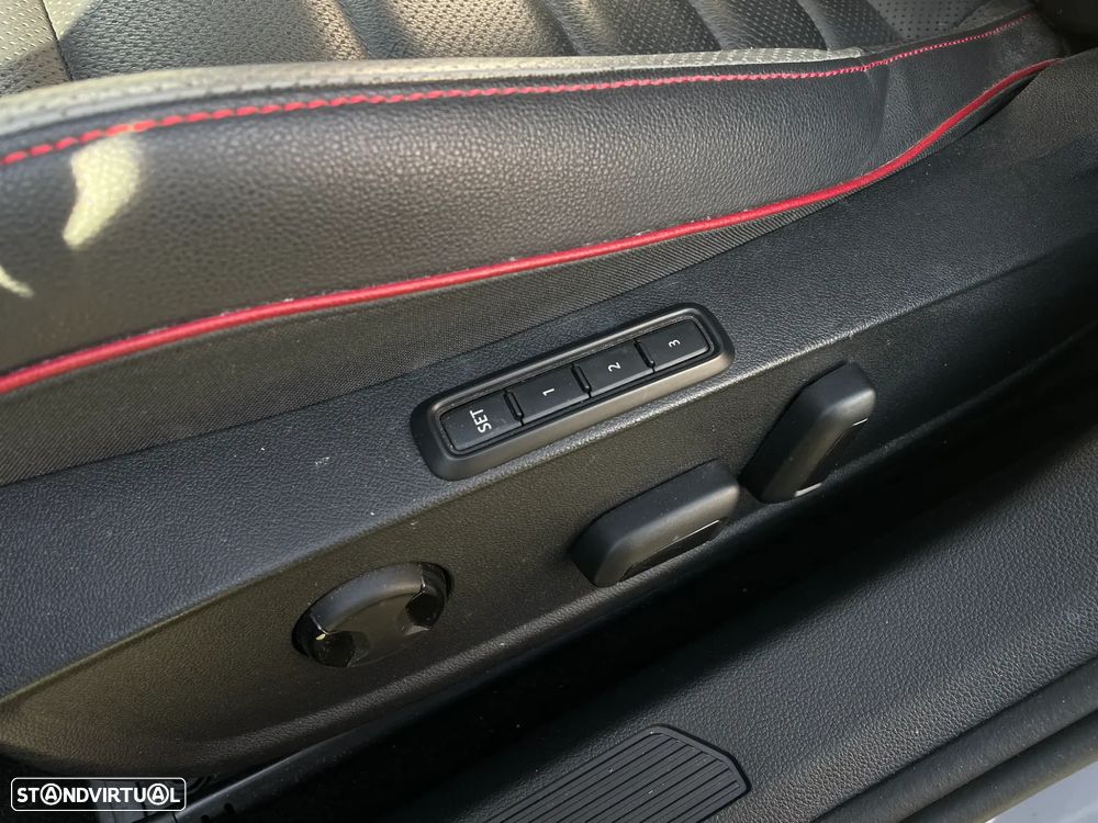 VW Golf Variant R 2.0 TSI OPF 4Motion DSG - 25