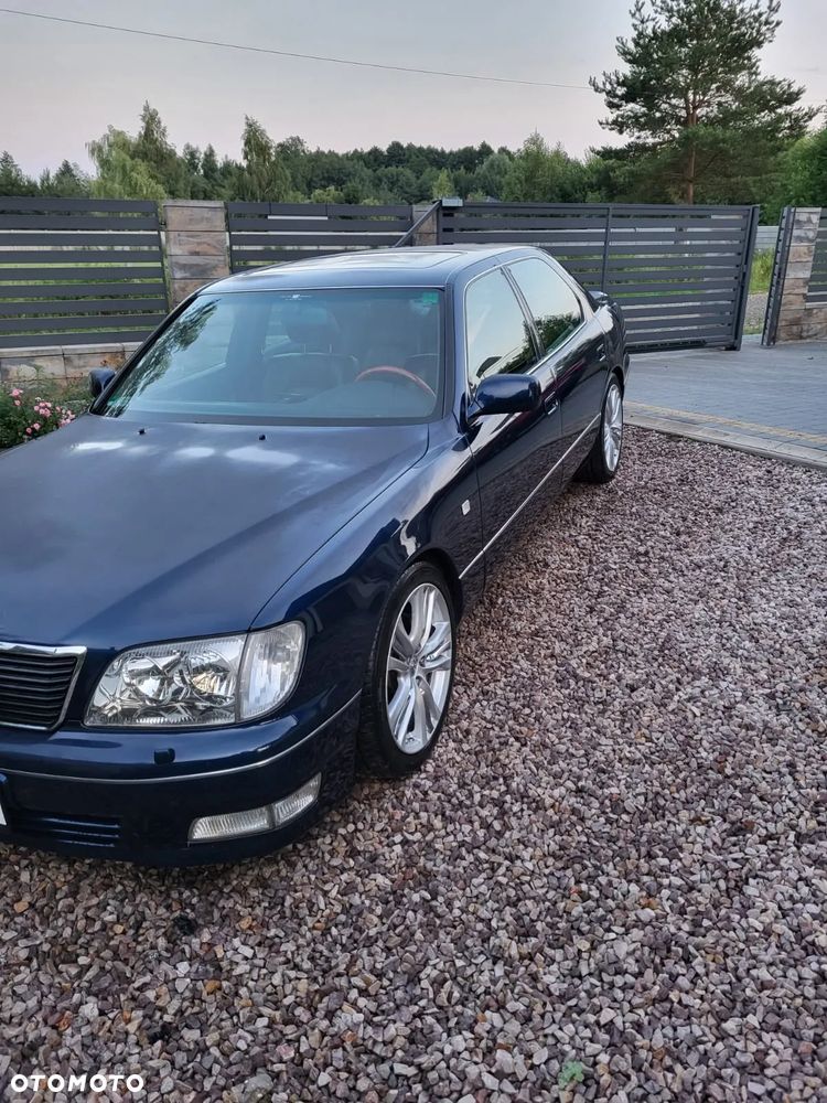 Lexus LS Standard - 26