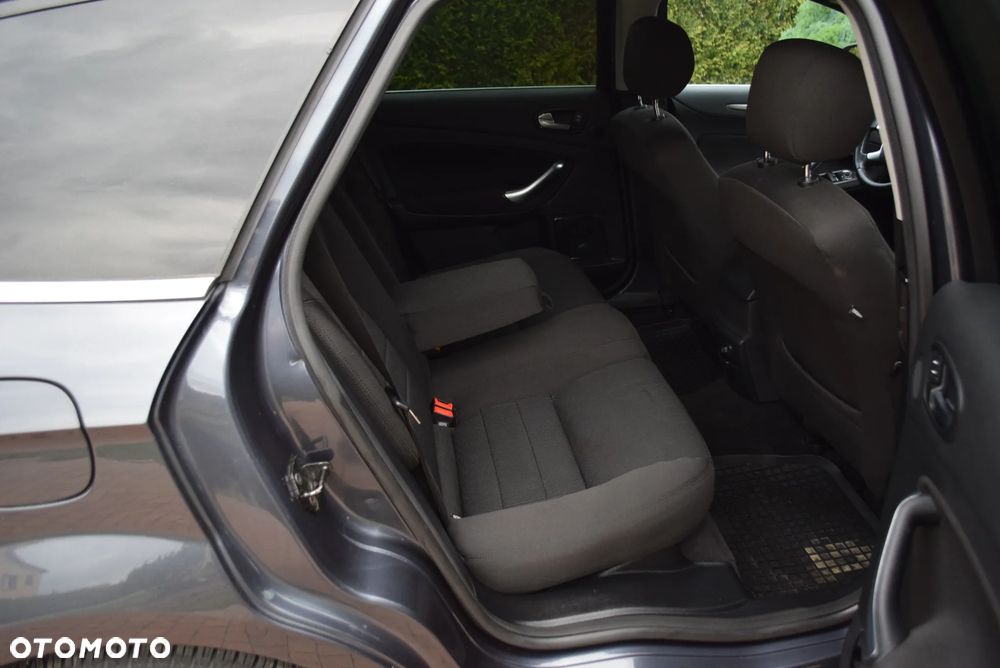 Ford Mondeo 2.0 Viva Titanium - 17