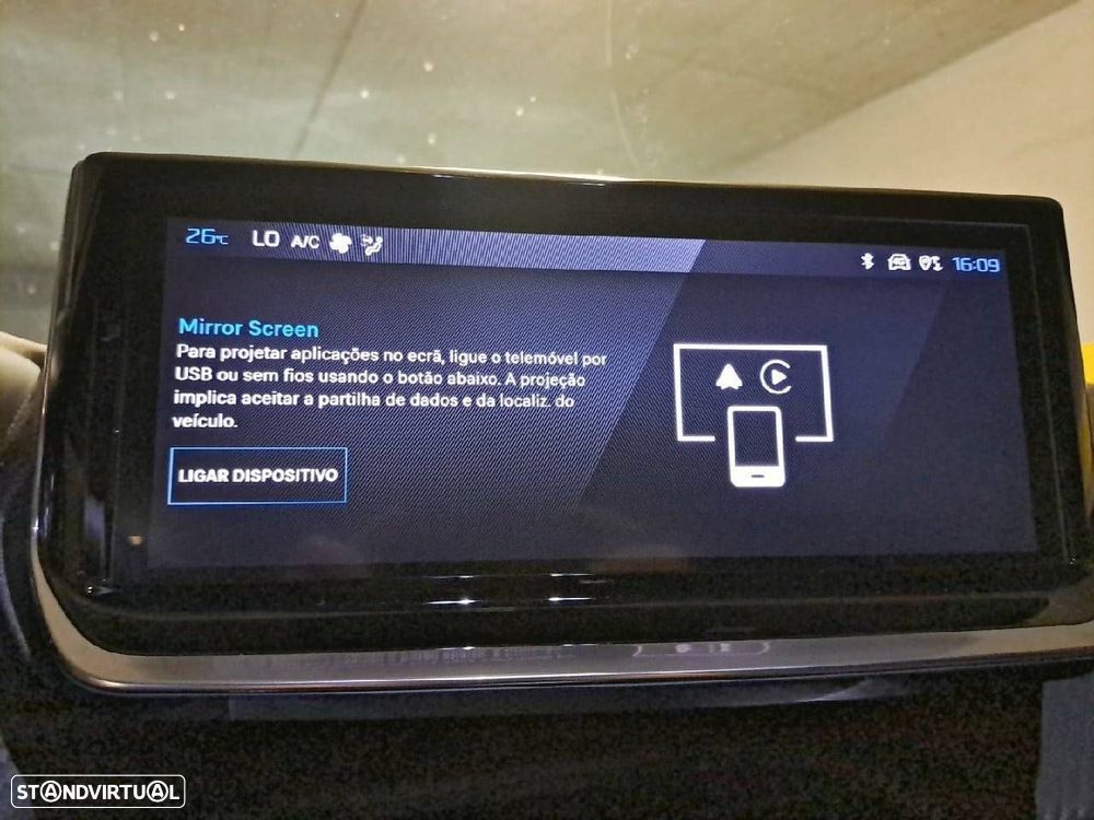 Peugeot 2008 1.2 Hybrid Allure e-DCS6 - 21